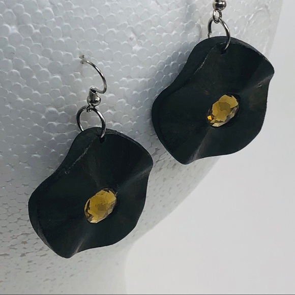 Set of Earrings - 2 Pairs of Fashionable Wood Earrings - Hand Made Brown - Picture 6 of 7